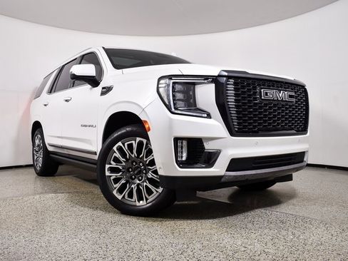 Used 2023 GMC Yukon Denali Ultimate image 15