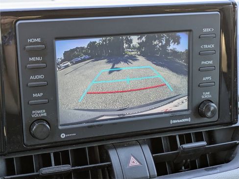 Used 2021 Toyota RAV4 XLE w/ Convenience Package image 24