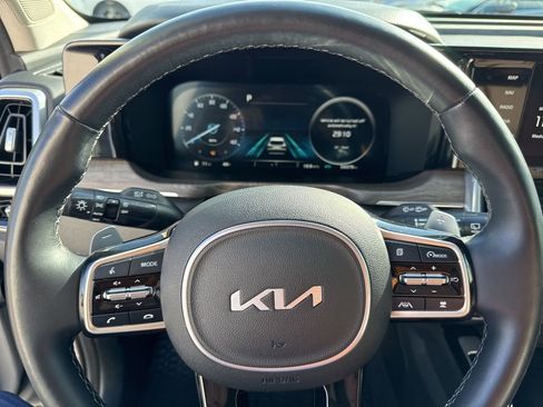 Used 2023 Kia Sorento SX Prestige image 28