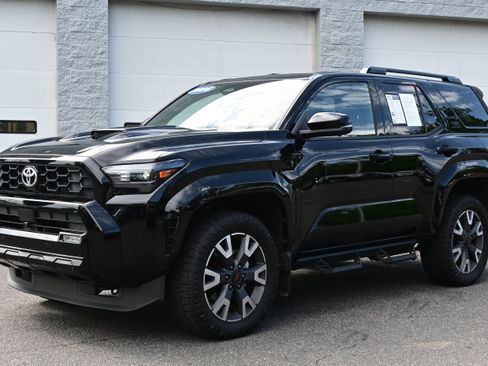 Used 2025 Toyota 4Runner TRD Sport Premium AWD/4WD image 5