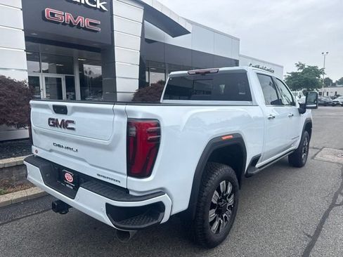 New 2026 GMC Sierra 2500 Denali w/ Denali Reserve Package AWD/4WD image 10