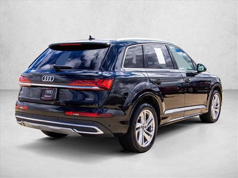 Used 2023 Audi Q7 2.0T Premium Plus w/ Premium Plus Package AWD/4WD image 5