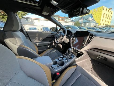 Certified 2025 Subaru Crosstrek 2.5i Sport w/ Crosstrek Mirror Package image 19