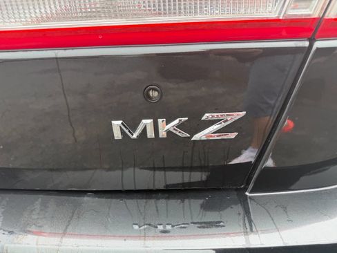 Used 2012 Lincoln MKZ image 48