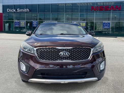 Used 2016 Kia Sorento SX image 2