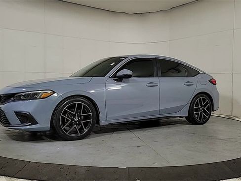 Used 2022 Honda Civic Sport Touring image 4