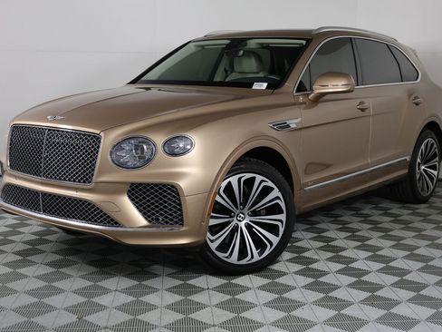 Used 2021 Bentley Bentayga image 38