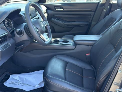 Certified 2022 Nissan Altima 2.5 SR w/ Midnight Edition Package FWD image 18