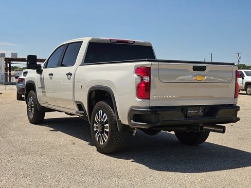 Used 2026 Chevrolet Silverado 2500 Custom w/ Custom Value Package AWD/4WD image 7