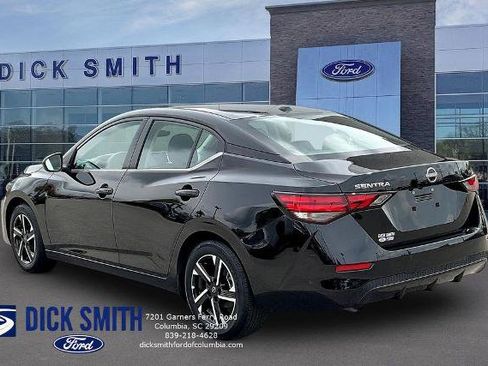 Used 2025 Nissan Sentra SV FWD image 4