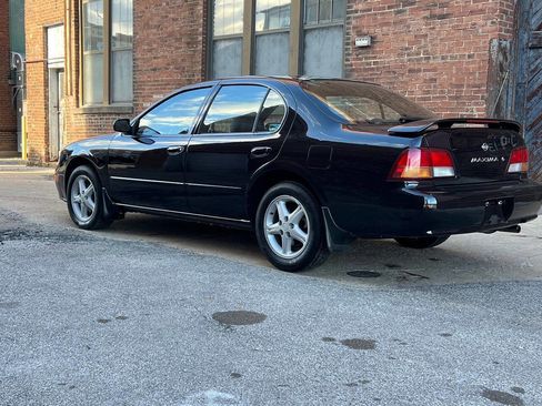 Used 1998 Nissan Maxima SE image 7