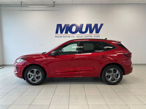 Used 2024 Ford Escape ST-Line w/ Tech Pack #1 AWD/4WD image 1