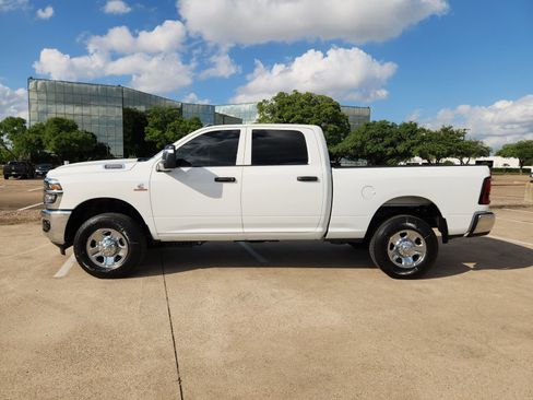 New 2026 RAM 2500 Tradesman w/ Chrome Appearance Group AWD/4WD image 3