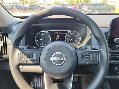 Used 2024 Nissan Pathfinder S AWD/4WD image 26
