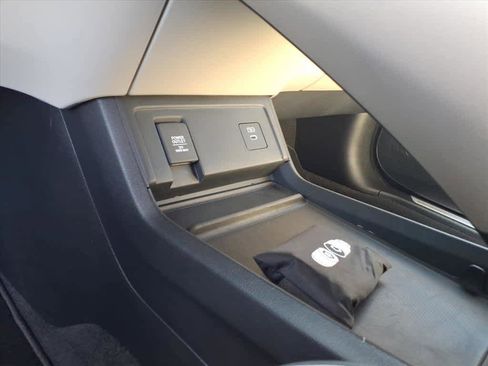 Certified 2025 Acura RDX SH-AWD w/ Advance Package image 24