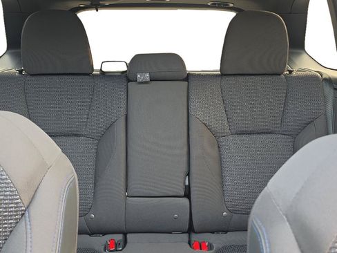 Used 2025 Subaru Forester Premium AWD/4WD image 18