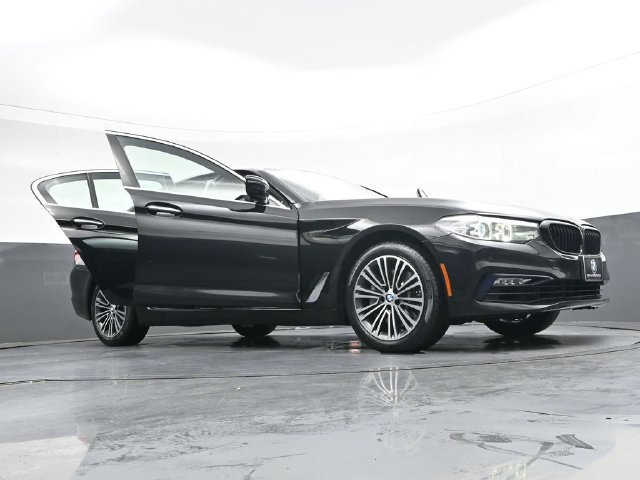 Used 2018 BMW 530i xDrive AWD/4WD image 42