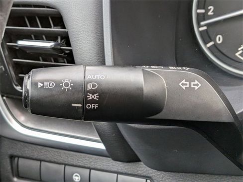 Certified 2023 Nissan Rogue SV w/ SV Premium Package image 18