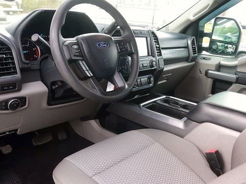 Used 2022 Ford F250 XLT w/ XLT Premium Package image 15