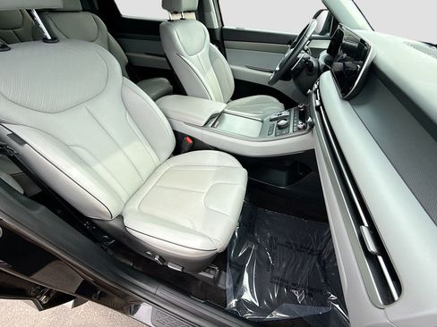 Used 2025 Hyundai Palisade SEL FWD image 14