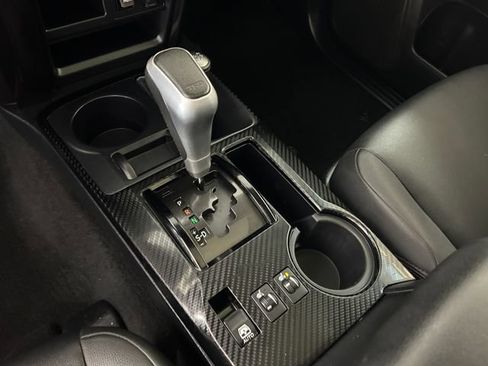 Used 2019 Toyota 4Runner TRD Off-Road Premium AWD/4WD image 20