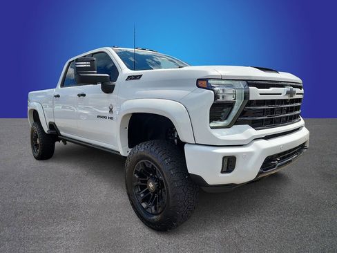 New 2024 Chevrolet Silverado 2500 LTZ w/ LTZ Plus Package AWD/4WD image 2