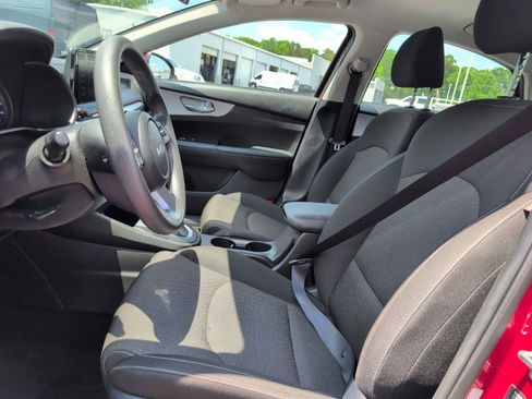 Used 2024 Kia Forte LXS FWD image 16