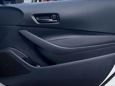 Used 2025 Toyota Corolla LE image 21