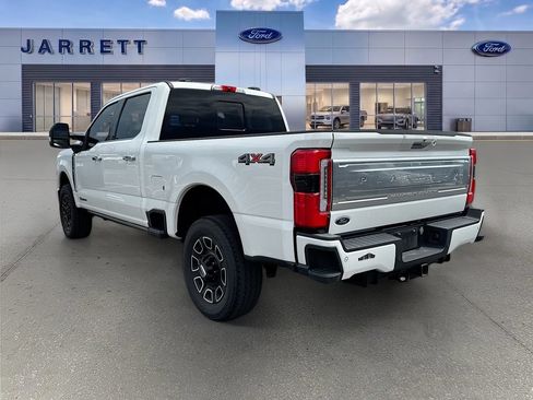 Used 2024 Ford F250 Platinum AWD/4WD image 3