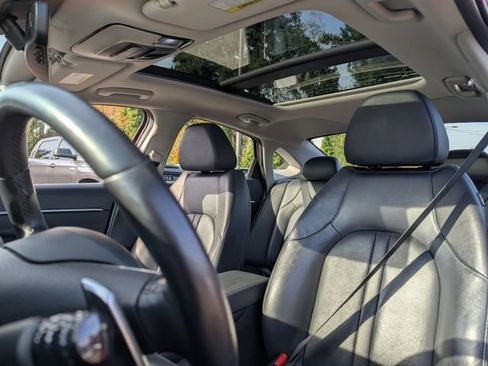 Used 2023 Hyundai Sonata Limited image 24