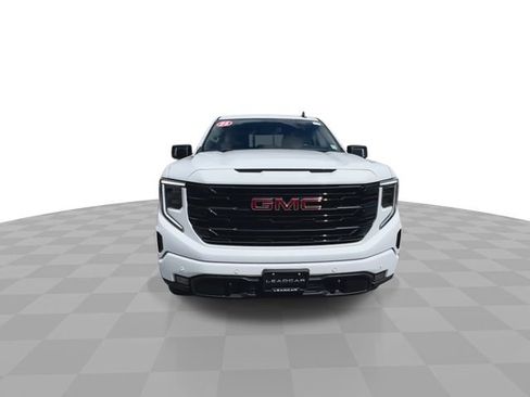 Used 2025 GMC Sierra 1500 Elevation w/ Elevation Premium Package AWD/4WD image 3