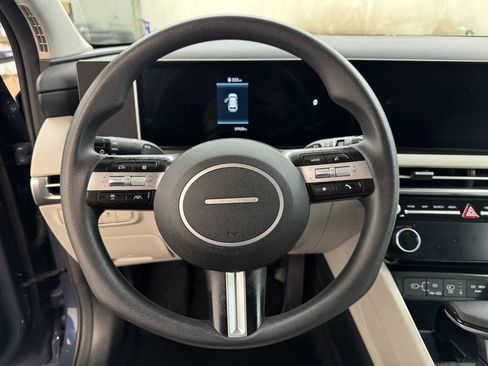 Used 2025 Hyundai Tucson SEL FWD image 19