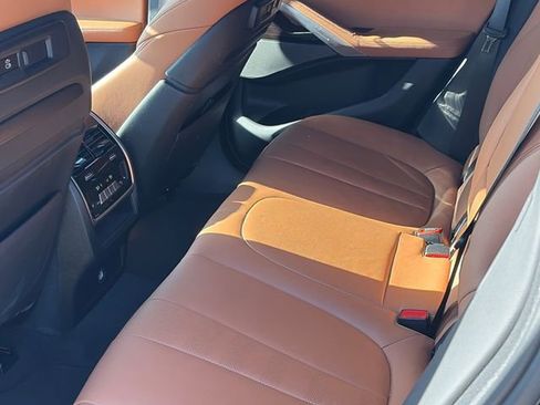 Used 2021 BMW X6 sDrive40i w/ Executive Package image 12