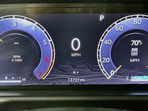 Used 2025 Jeep Wagoneer Series III w/ Premium Group I AWD/4WD image 15