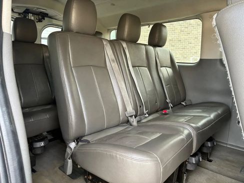 Used 2016 Nissan NV 3500 SV w/ SV Technology Package RWD image 11