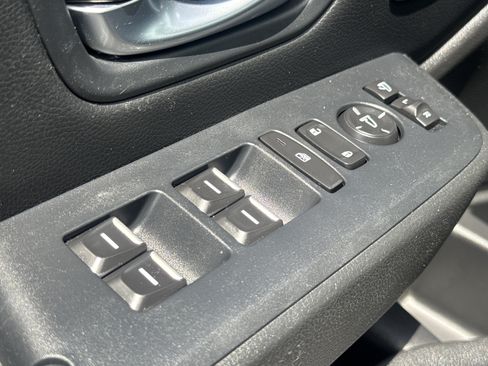 Certified 2025 Honda Pilot Black Edition image 25