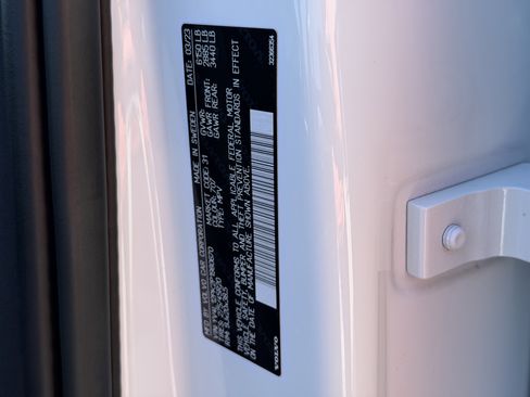 Certified 2023 Volvo XC90 B5 Core w/ Protection Package Premier image 33