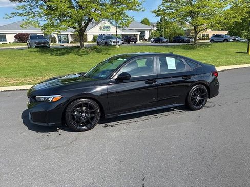 Used 2025 Honda Civic Sport image 14