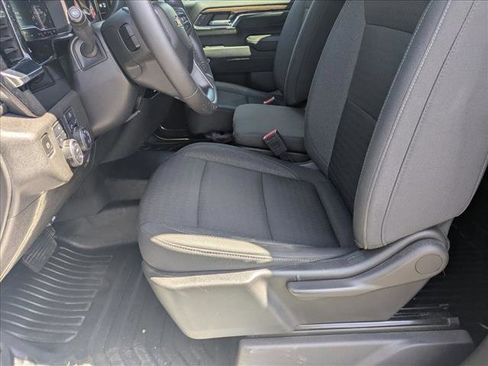 Used 2024 Chevrolet Silverado 2500 LT AWD/4WD image 16