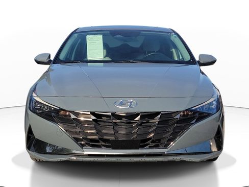 Used 2021 Hyundai Elantra Limited FWD image 2