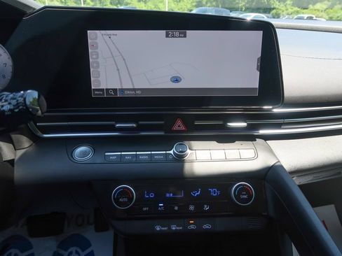 Used 2024 Hyundai Elantra SEL FWD image 28