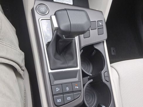New 2026 Kia Sportage EX FWD image 13