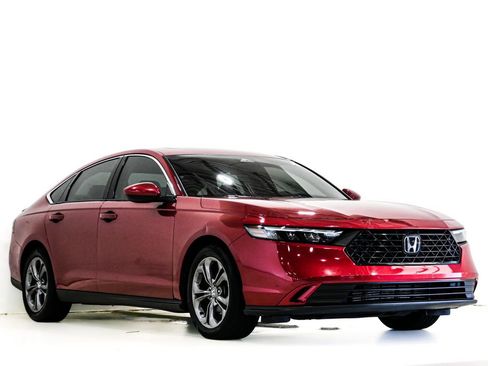 Used 2023 Honda Accord EX image 1