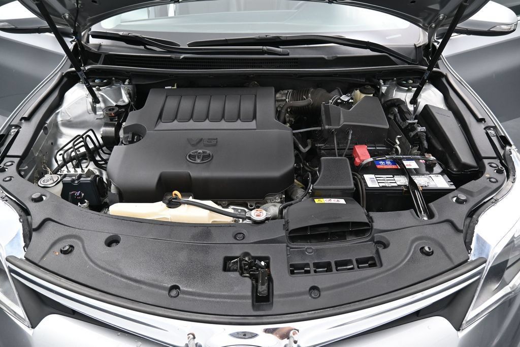 Used 2016 Toyota Avalon XLE FWD image 36