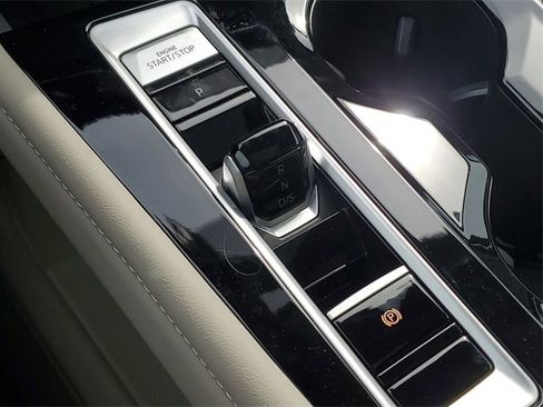 New 2025 Volkswagen Atlas SEL Premium R-Line image 37