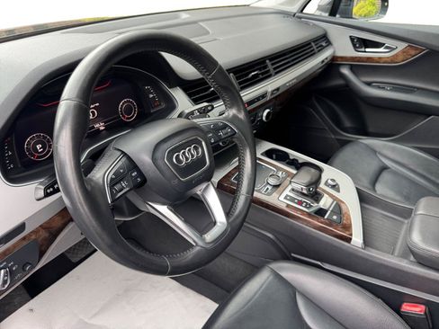 Used 2018 Audi Q7 2.0T Premium Plus w/ Premium Plus Package AWD/4WD image 3