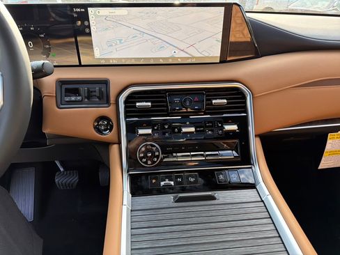 New 2026 Nissan Armada Platinum Reserve image 25