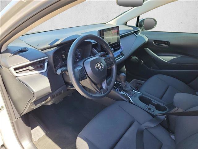 Used 2025 Toyota Corolla LE FWD image 10
