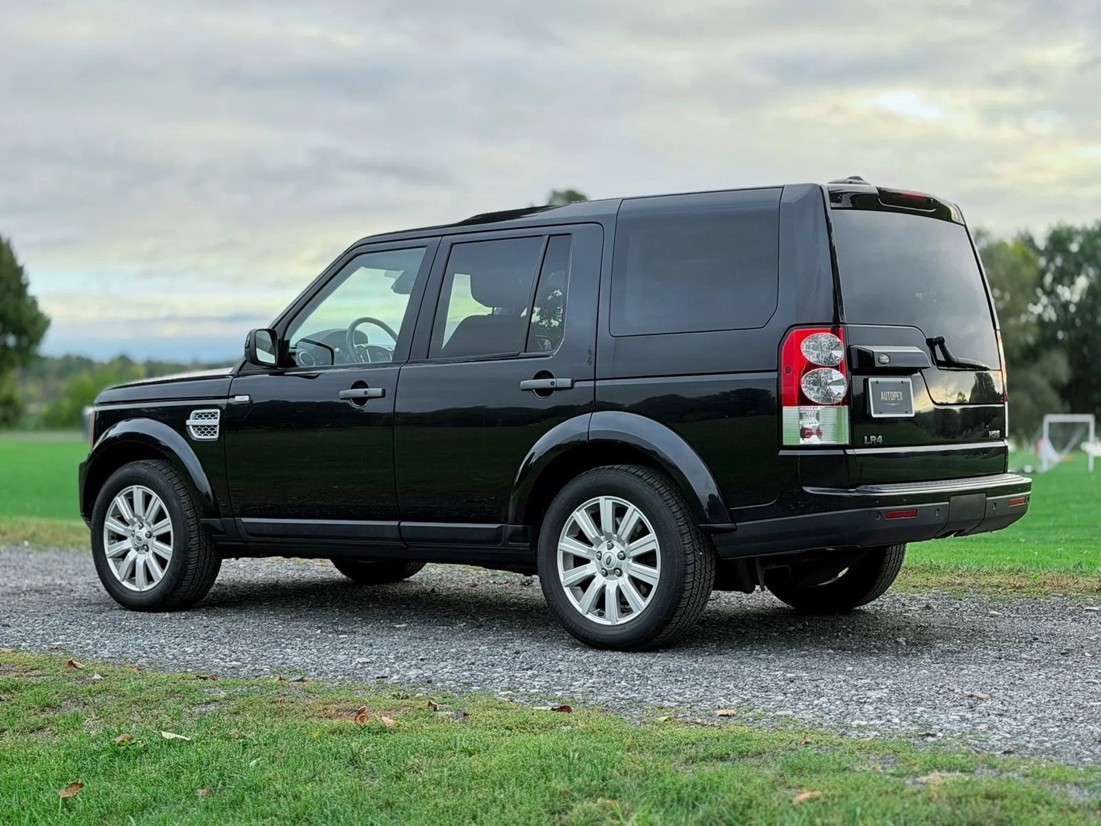 Used 2013 Land Rover LR4 HSE AWD/4WD image 26