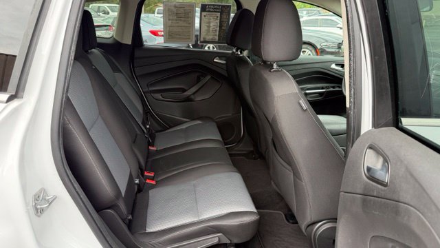 Used 2017 Ford Escape SE AWD/4WD image 20